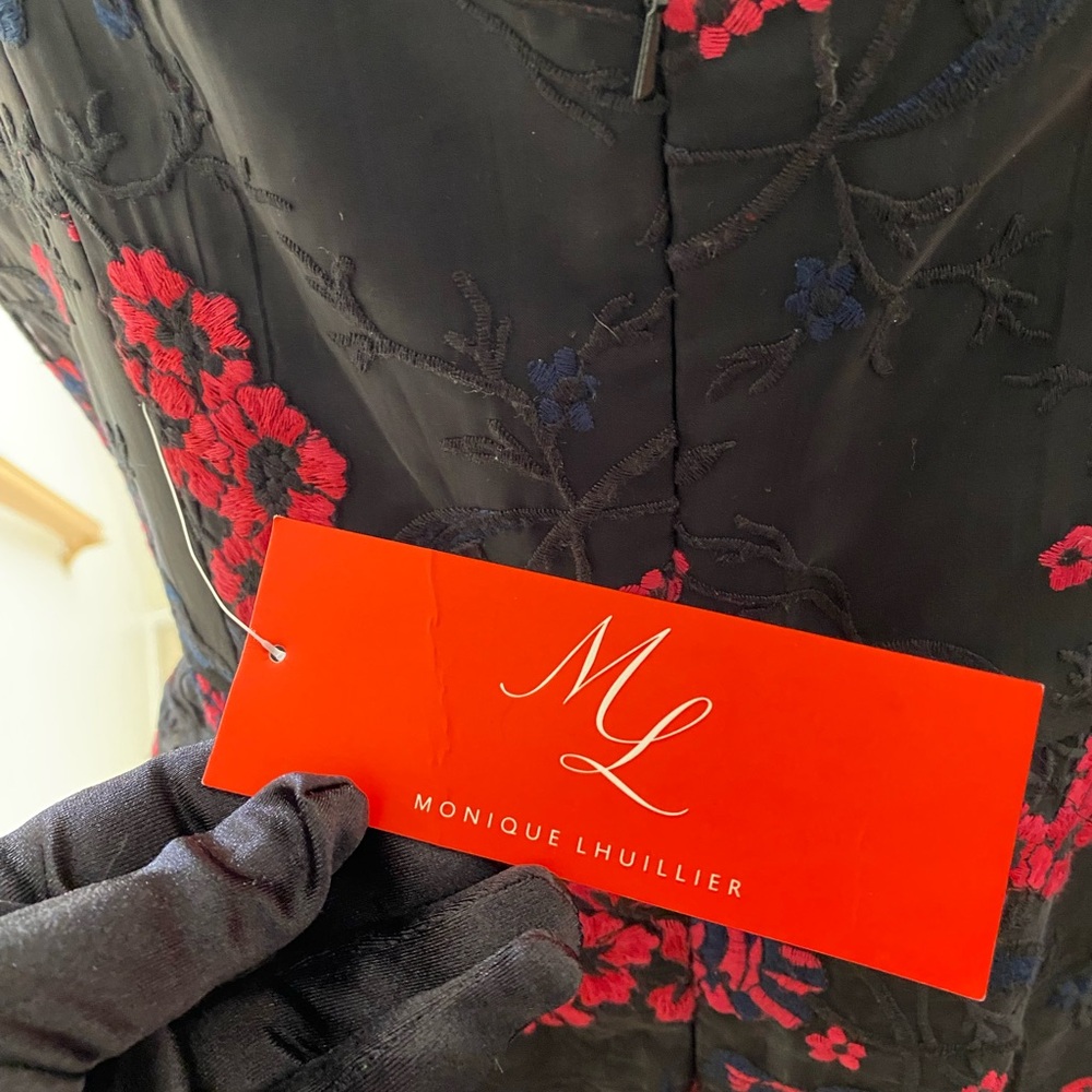 Monique Lhuillier Black and Red Spaghetti Strap Dress. With Tag. - Picture 6 of 9